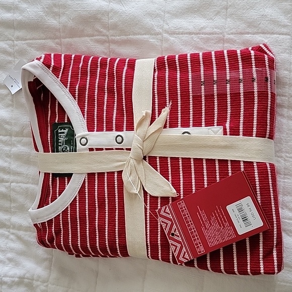 NWT American Eagle Waffle PJ Set Red/White Stripe Size Medium - Picture 2 of 2